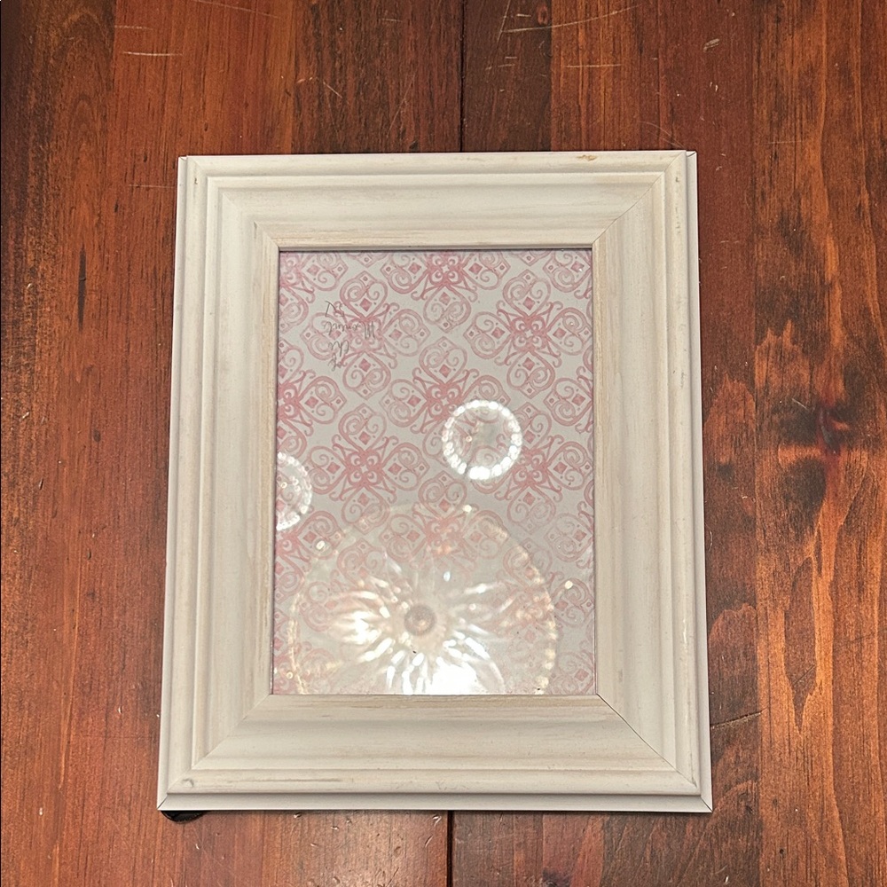 Classic Cream Picture Frame